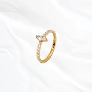 Bijou en titane oreille hypoallergénique doré