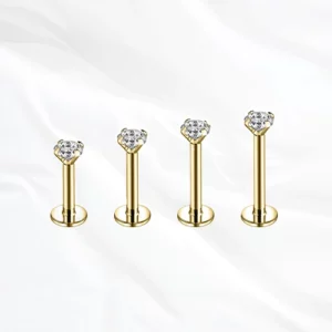 Oreille titane design élégant doré
