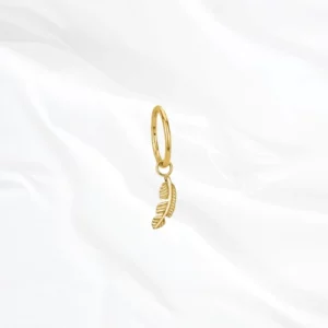 oreille titane design élégant doré