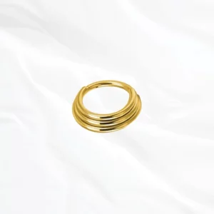 Piercing nez titane doré
