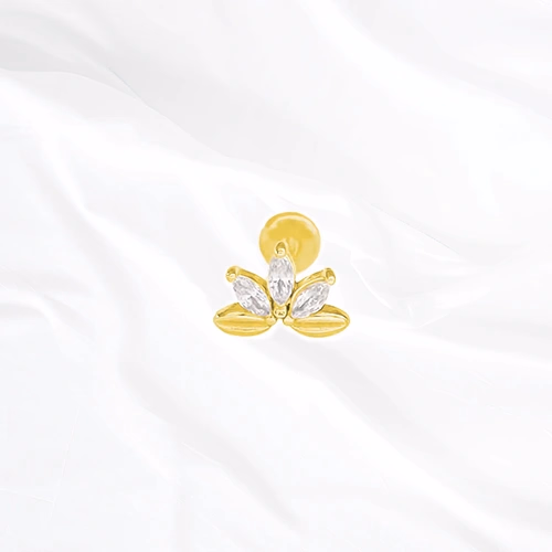 Labret push-in en titane doré Le Lotus, trois zircons marquise dressés encadrés de deux pétales en titane plein