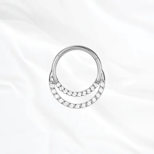 Anneau segment clipsable en titane argenté Le Double Brillant, deux joncs pavés de zircons