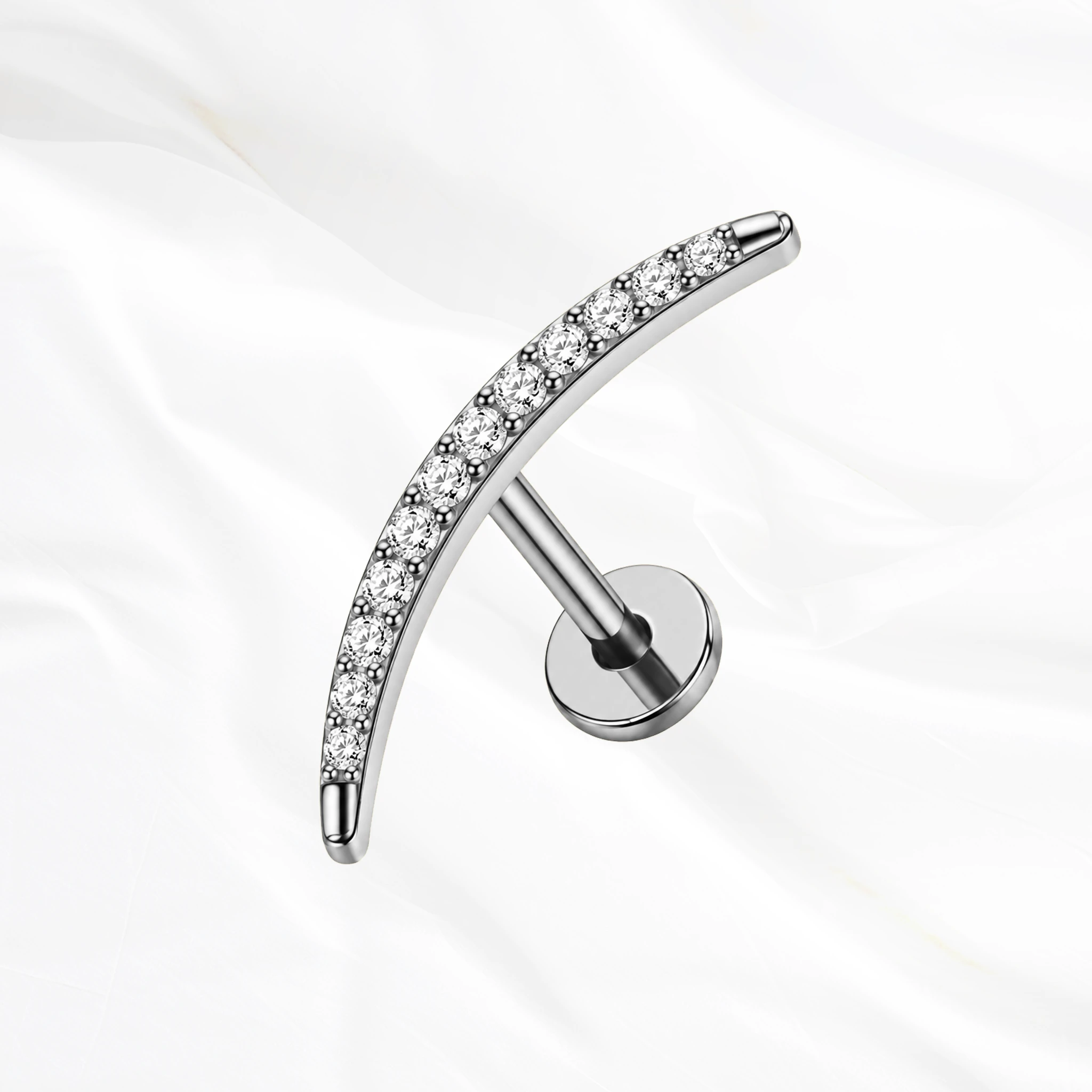 Piercing en titane courbure brillante argenté