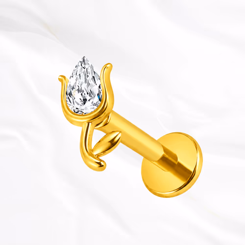 Labret push-in en titane doré La Rose V2, zircon poire enchâssé entre deux feuilles de titane qui l’enserrent comme un calice